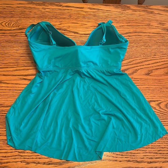 Coco Reef Diamond Wrap bra sized tankini top, Turquoise. - Picture 2 of 4